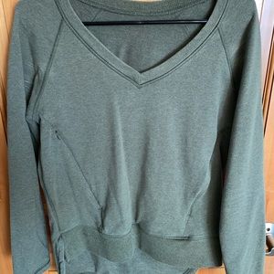 Lululemon V-Neck sweatshirt